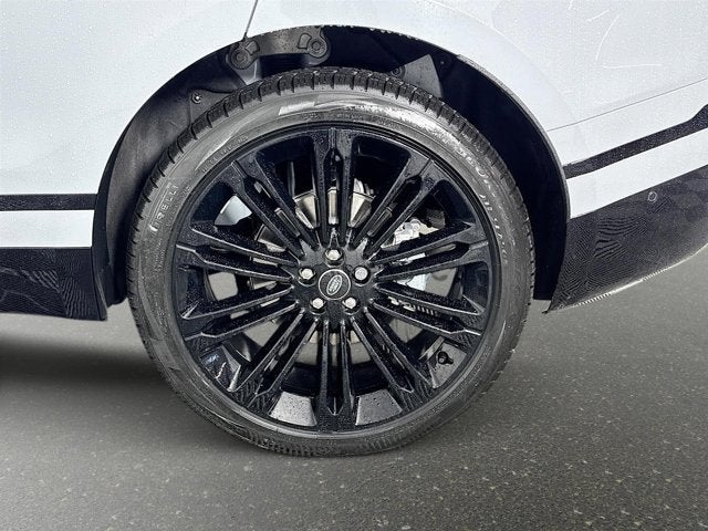 2026 Land Rover Range Rover Velar Dynamic SE