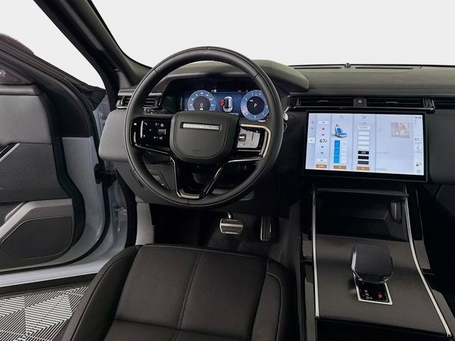 2026 Land Rover Range Rover Velar Dynamic SE
