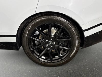 2026 Land Rover Range Rover Velar Dynamic SE