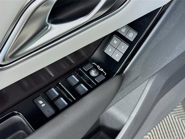2026 Land Rover Range Rover Velar Dynamic SE