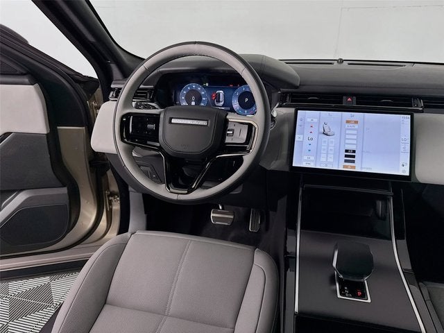 2026 Land Rover Range Rover Velar Dynamic SE