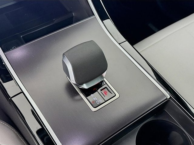 2026 Land Rover Range Rover Velar Dynamic SE