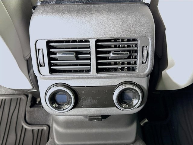 2026 Land Rover Range Rover Velar Dynamic SE