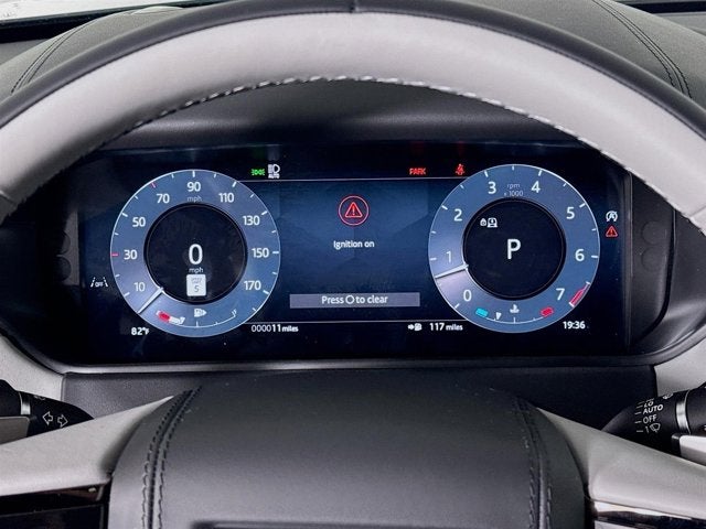 2026 Land Rover Range Rover Velar Dynamic SE