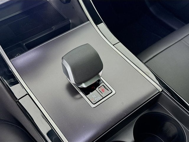 2026 Land Rover Range Rover Velar Dynamic SE