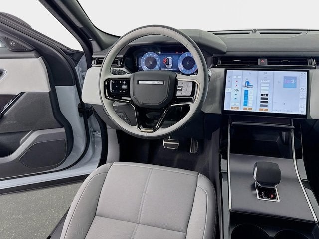 2026 Land Rover Range Rover Velar Dynamic SE
