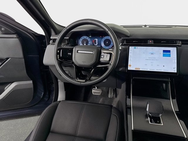 2026 Land Rover Range Rover Velar Dynamic SE