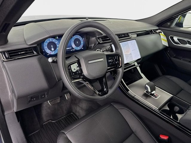 2026 Land Rover Range Rover Velar Dynamic SE