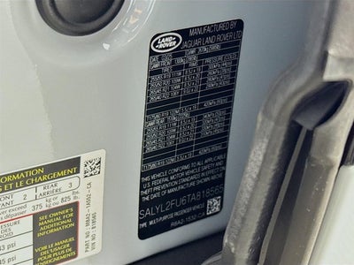 2026 Land Rover Range Rover Velar Dynamic SE