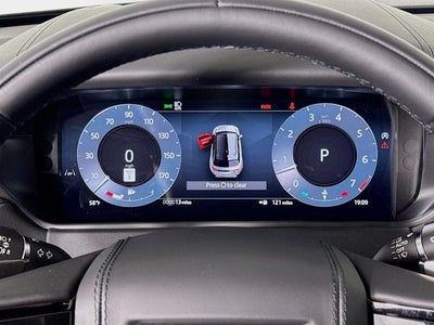 2026 Land Rover Range Rover Velar Dynamic SE