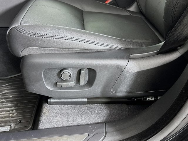 2026 Land Rover Range Rover Velar Dynamic SE