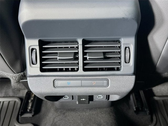 2026 Land Rover Range Rover Evoque Hoxton Edition