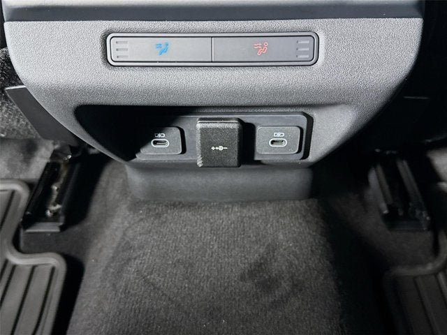2026 Land Rover Range Rover Evoque Hoxton Edition