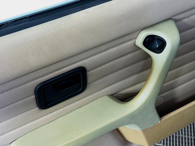 1991 BMW 3 Series 325i