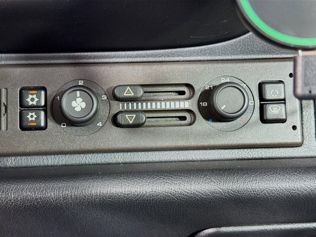 1995 Porsche 911 Carrera Carrera