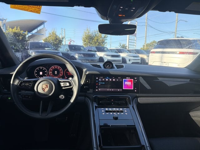 2025 Porsche Panamera Base