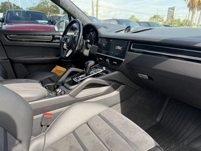 2022 Porsche Cayenne GTS