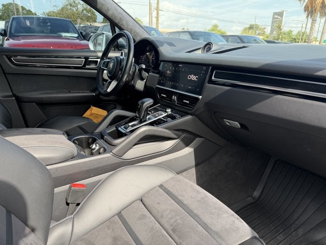 2022 Porsche Cayenne GTS