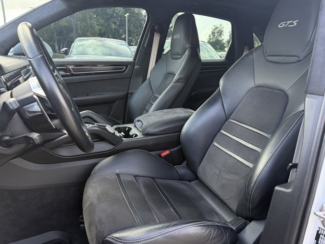 2022 Porsche Cayenne GTS
