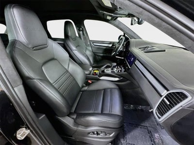 2023 Porsche Cayenne E-Hybrid Turbo S