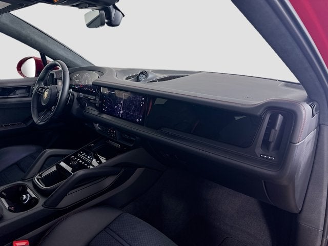 2025 Porsche Cayenne Coupe GTS