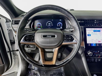 2022 Jeep Grand Cherokee Summit