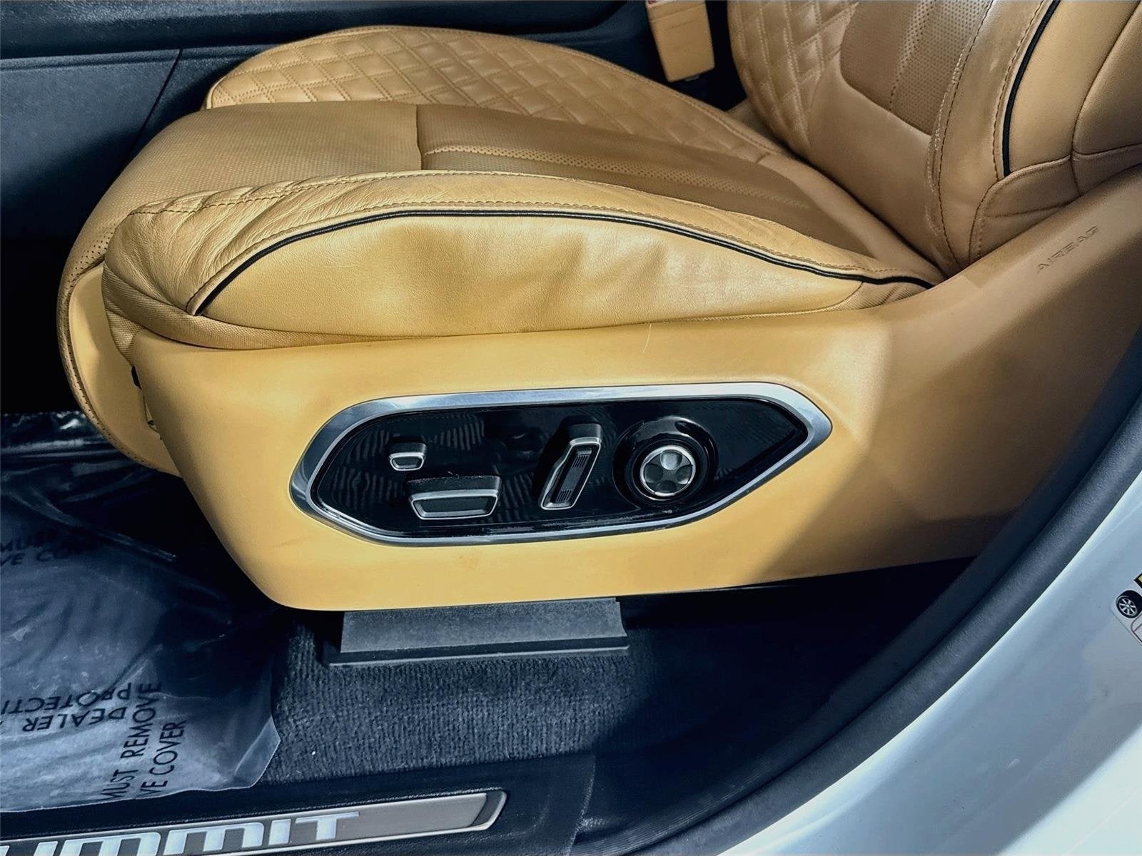 2022 Jeep Grand Cherokee Summit
