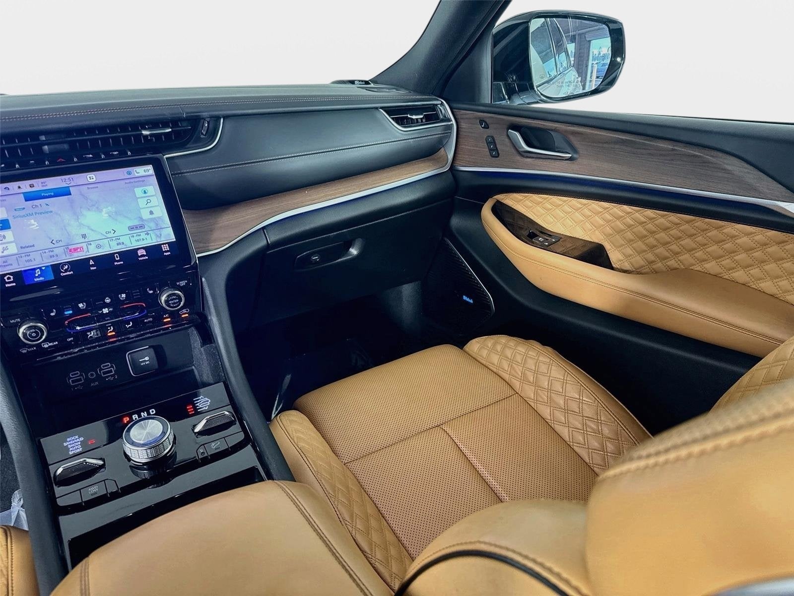 2022 Jeep Grand Cherokee Summit