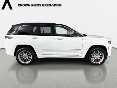 2022 Jeep Grand Cherokee Summit
