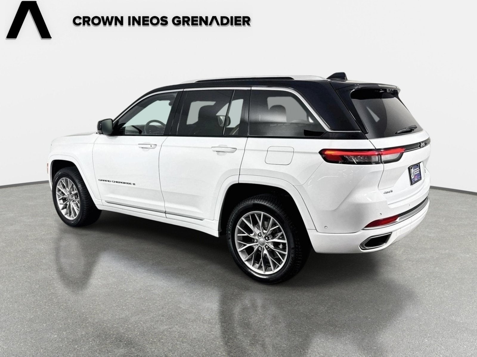 2022 Jeep Grand Cherokee Summit