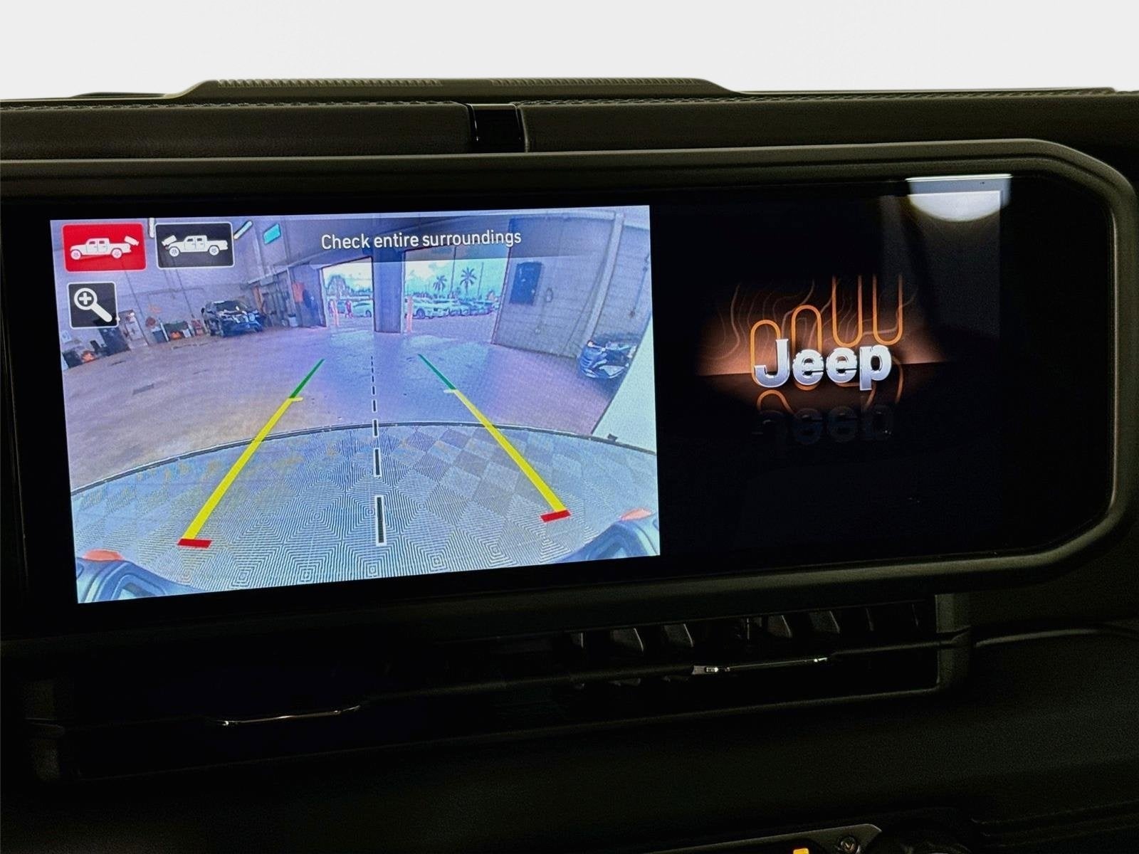 2025 Jeep Gladiator Mojave X