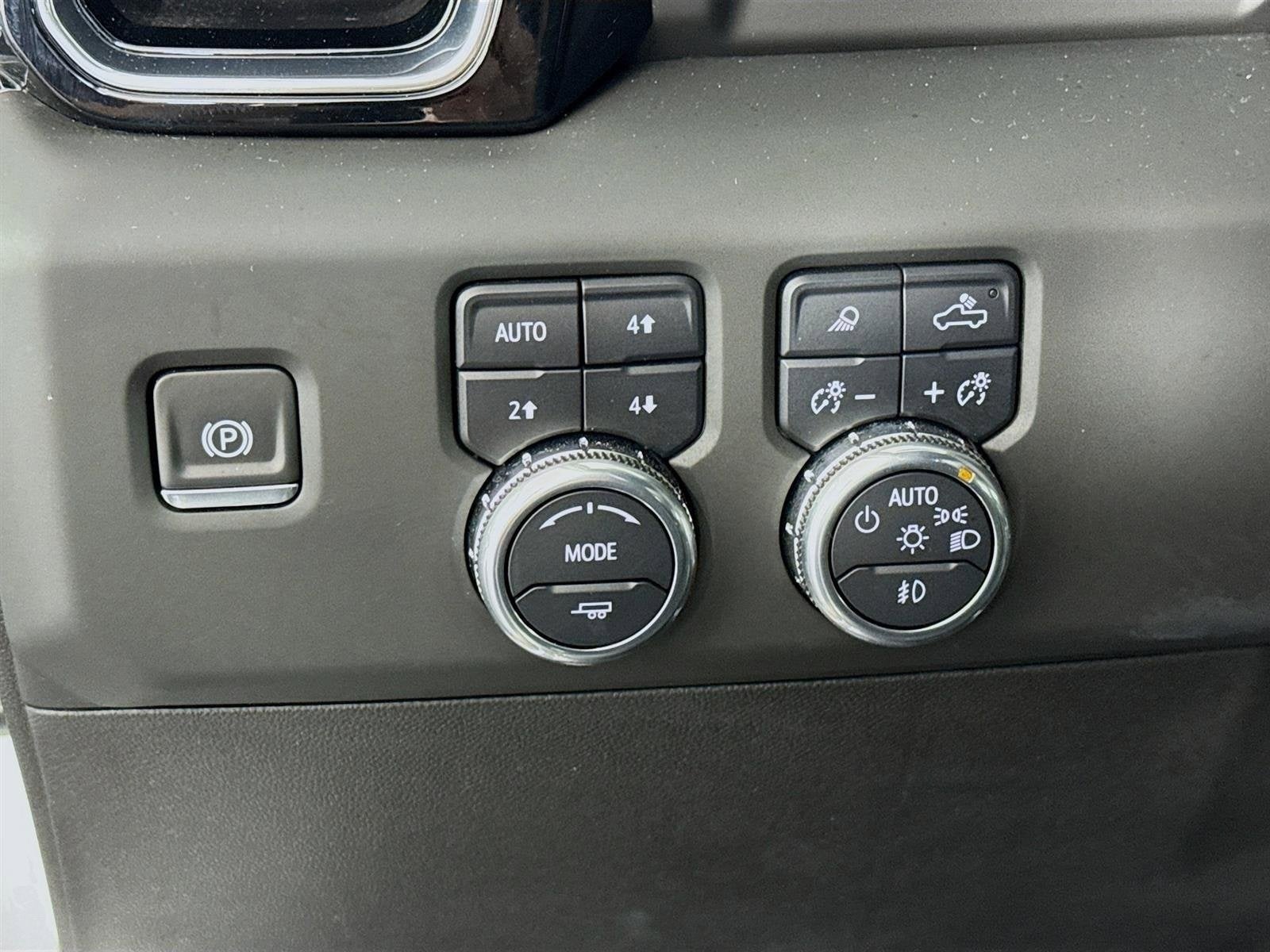 2025 GMC Sierra 2500HD Denali