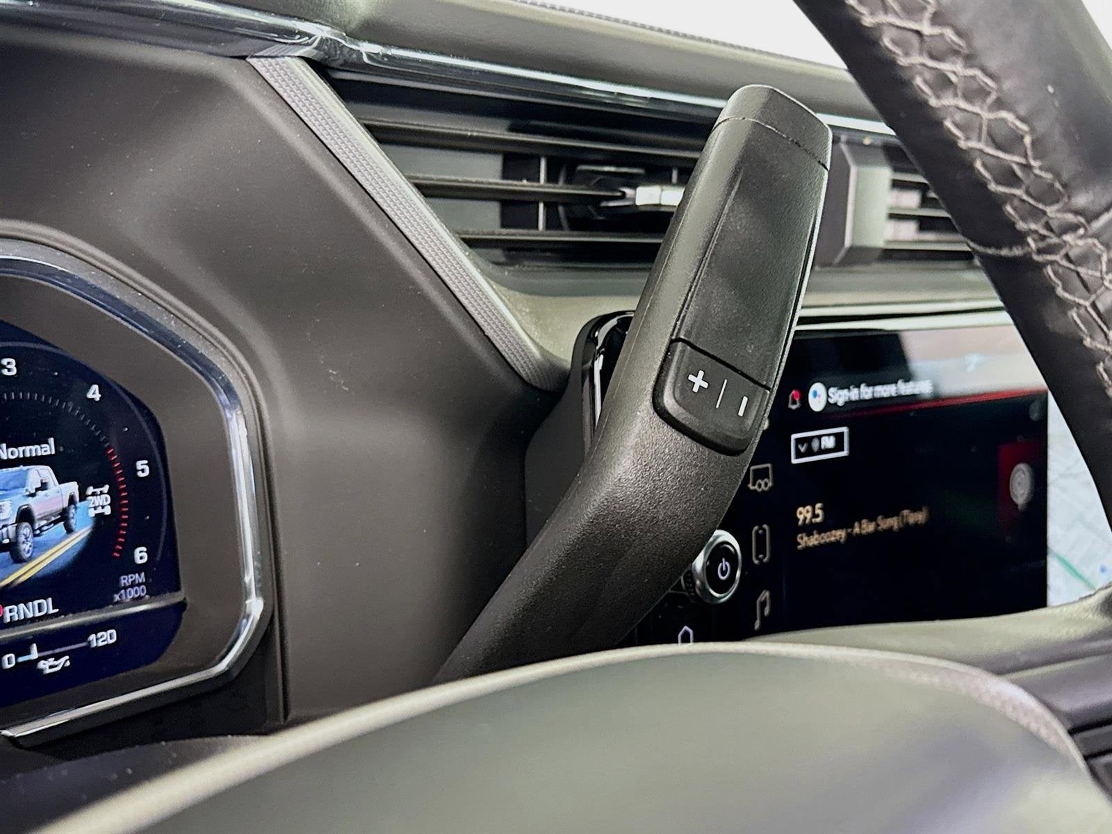 2025 GMC Sierra 2500HD Denali