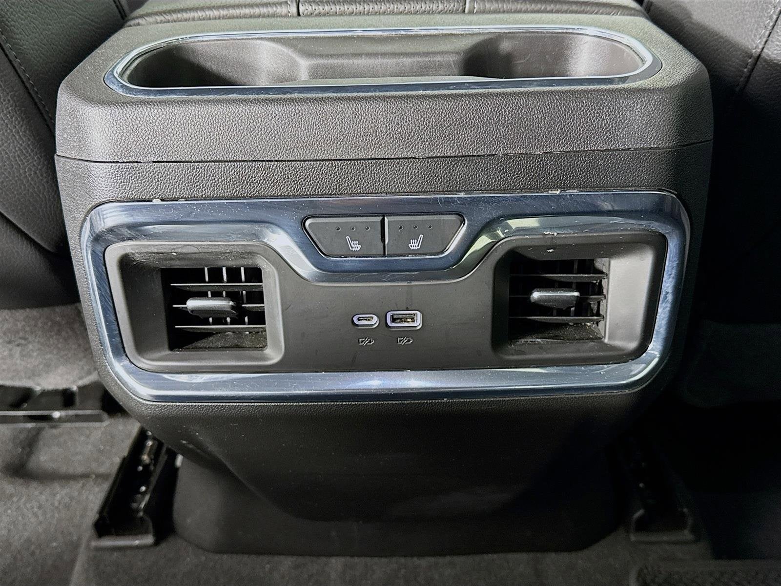 2025 GMC Sierra 2500HD Denali