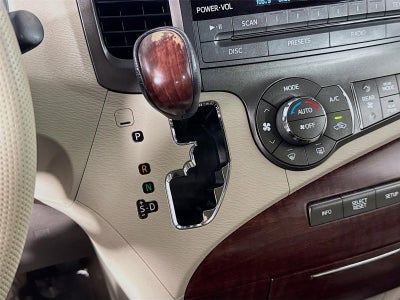 2011 Toyota Sienna XLE