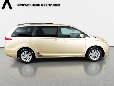 2011 Toyota Sienna XLE