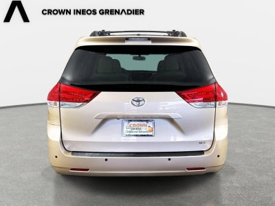 2011 Toyota Sienna XLE
