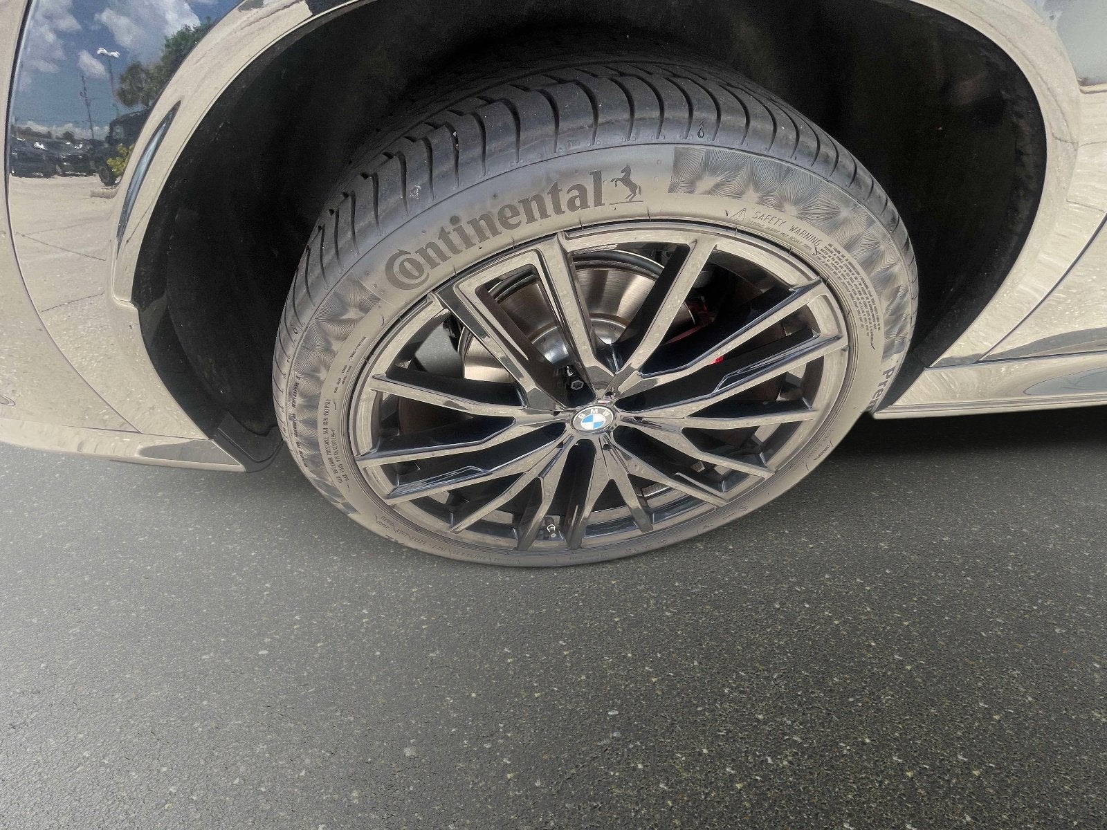 2025 BMW X6 xDrive40i