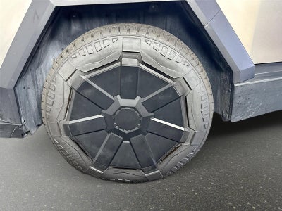 2024 Tesla Cybertruck Base