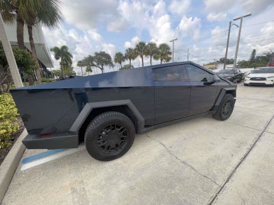 2024 Tesla Cybertruck Base