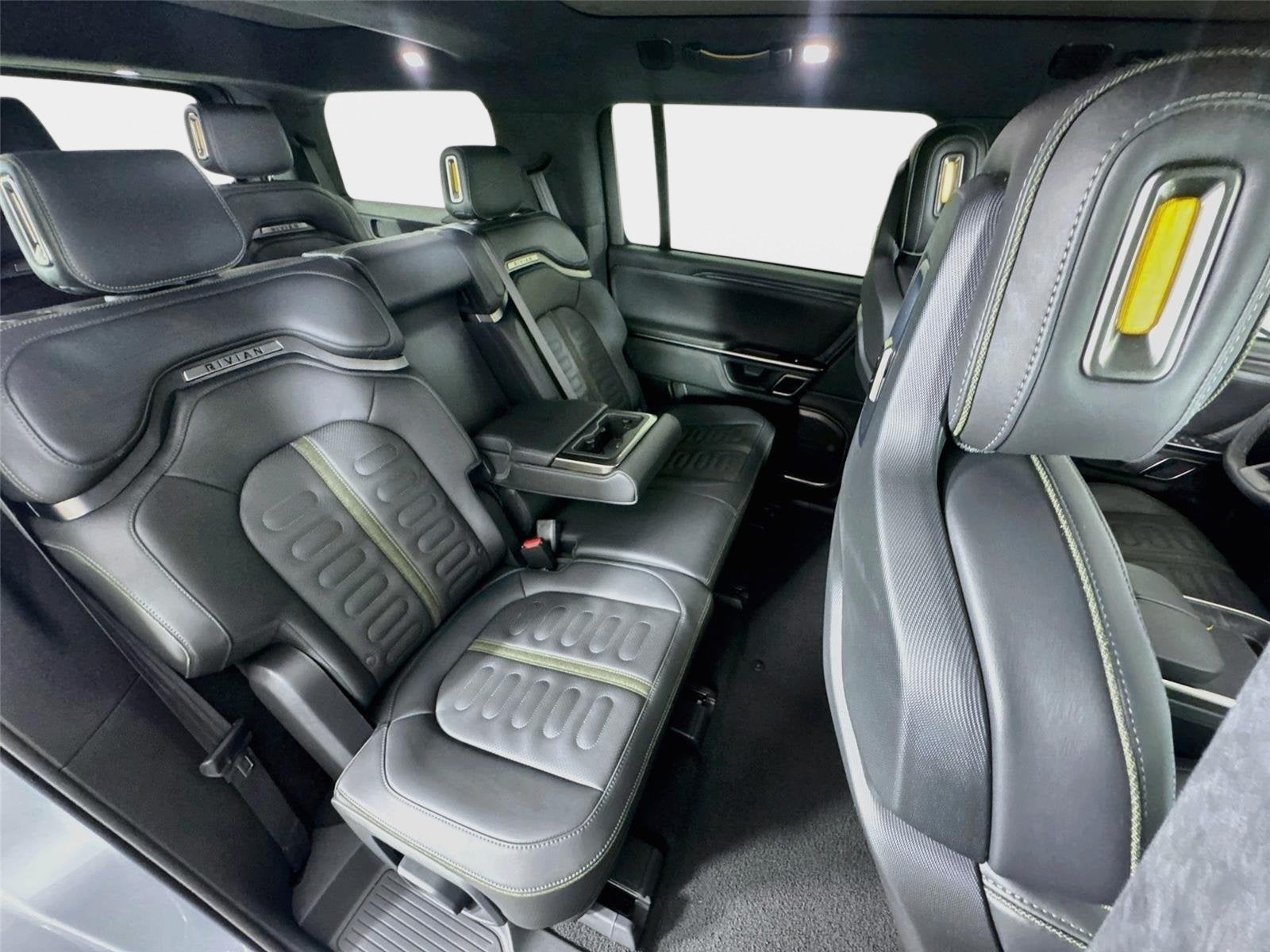 2023 Rivian R1S Adventure