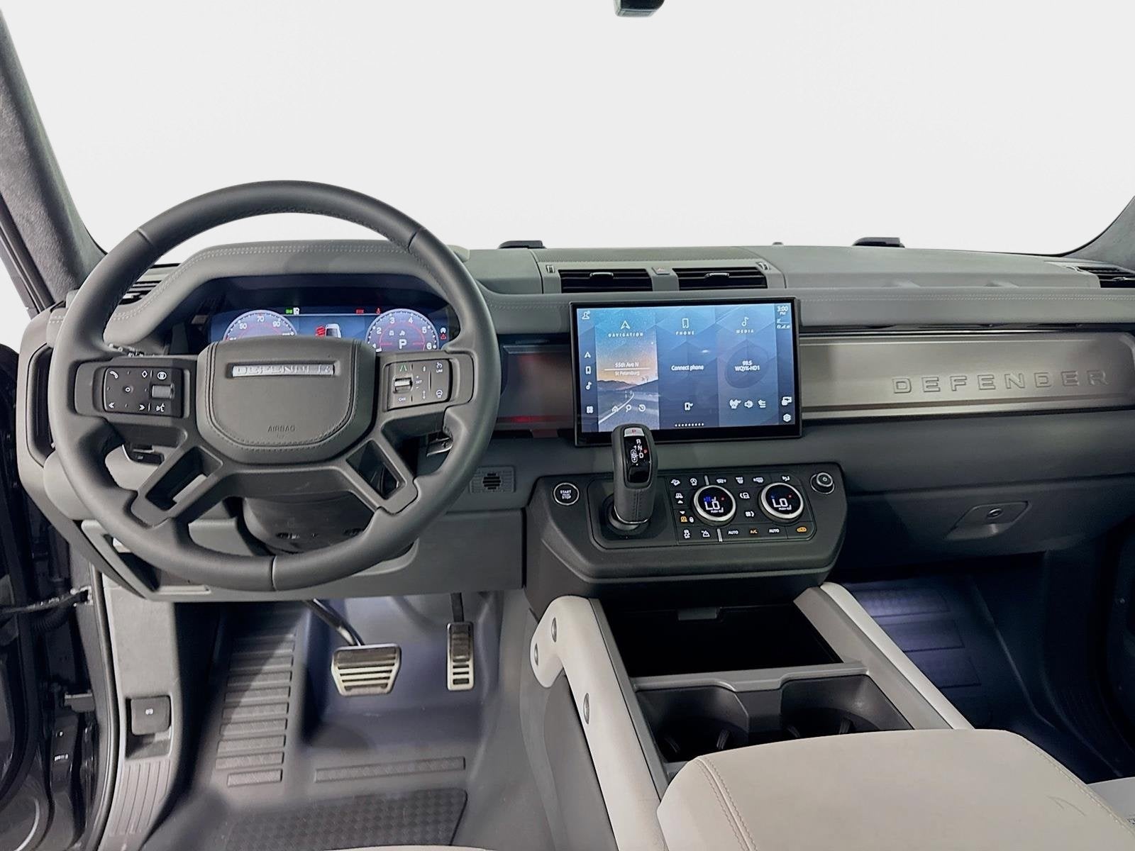 2025 Land Rover Defender V8