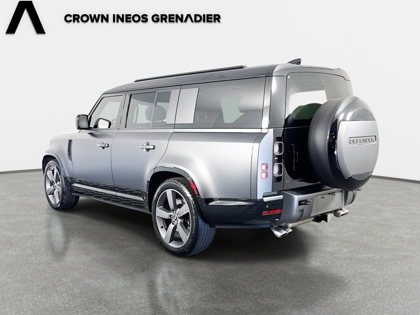 2025 Land Rover Defender V8