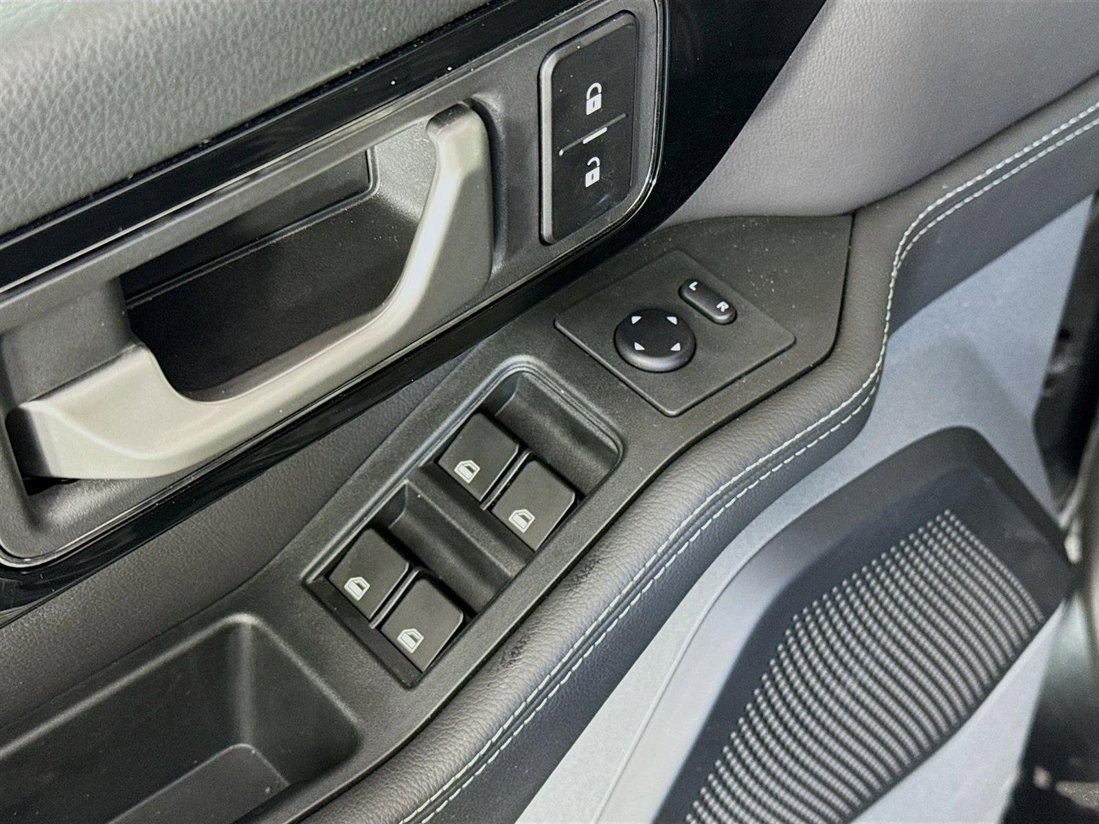 2024 INEOS Grenadier Station Wagon Base