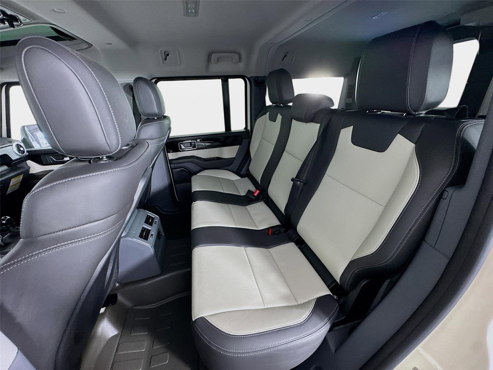 2025 INEOS Grenadier Station Wagon Fieldmaster Edition