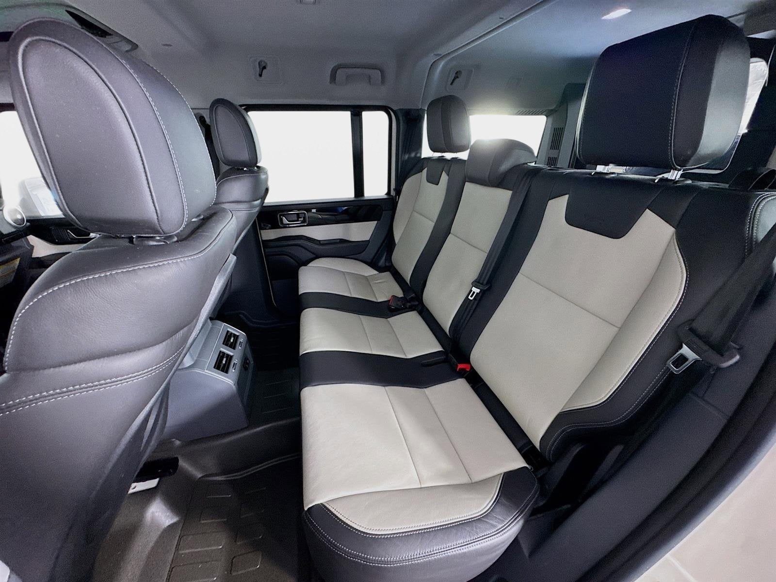 2024 INEOS Grenadier Station Wagon Fieldmaster Edition