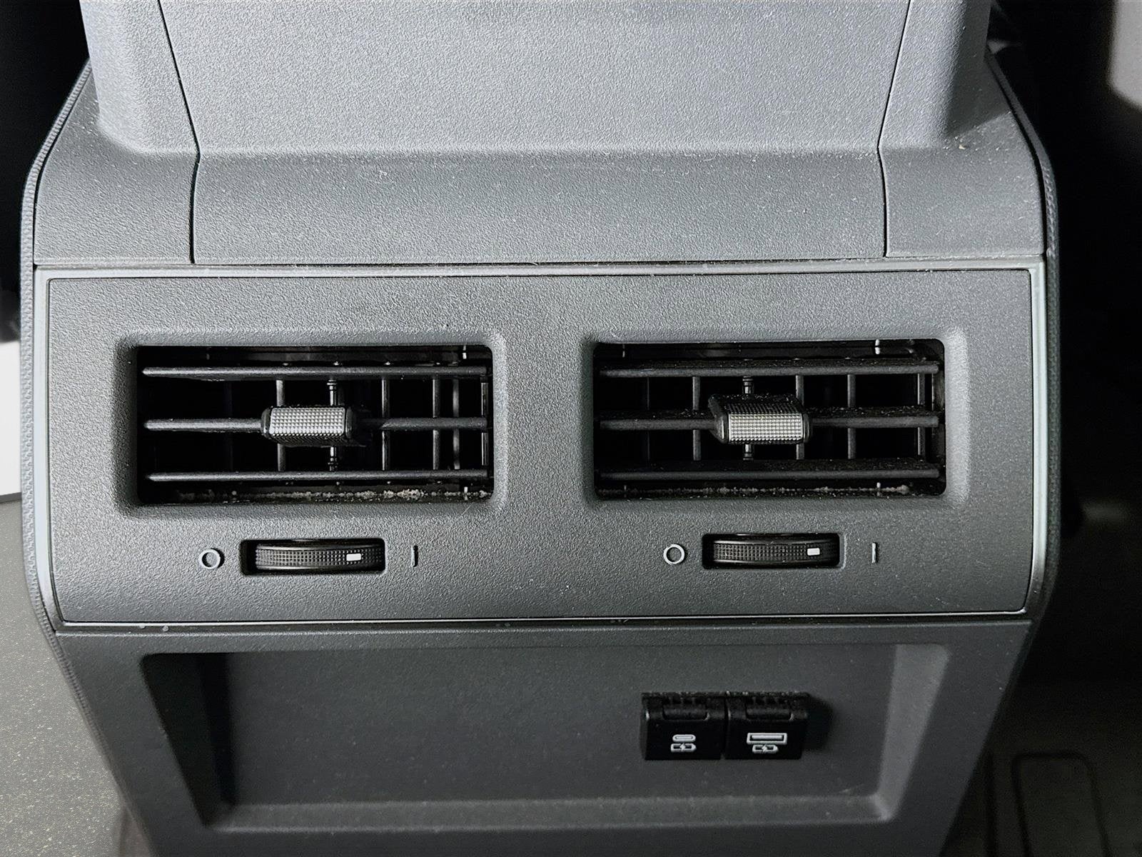 2024 INEOS Grenadier Station Wagon Fieldmaster Edition