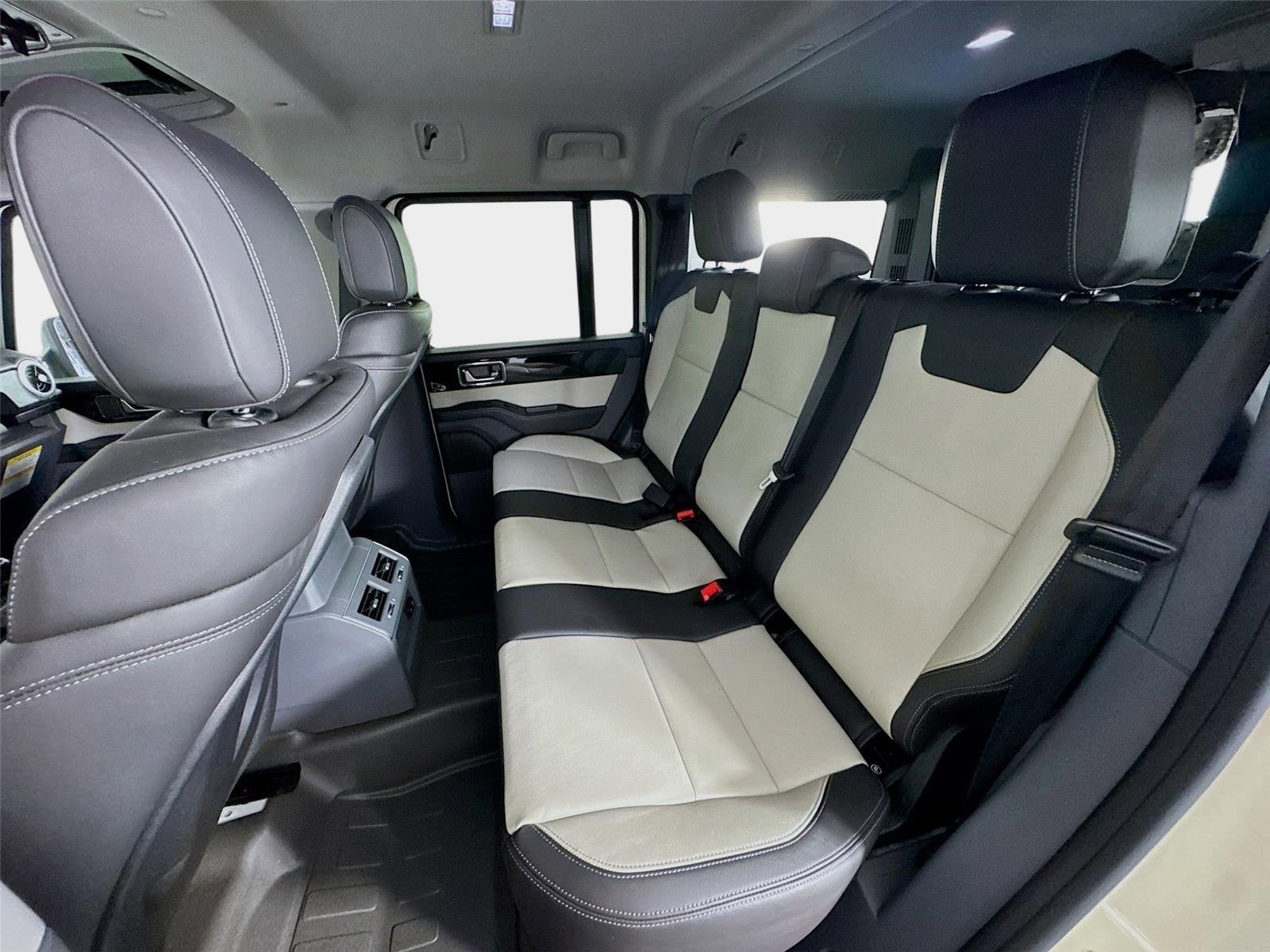 2025 INEOS Grenadier Station Wagon Fieldmaster Edition