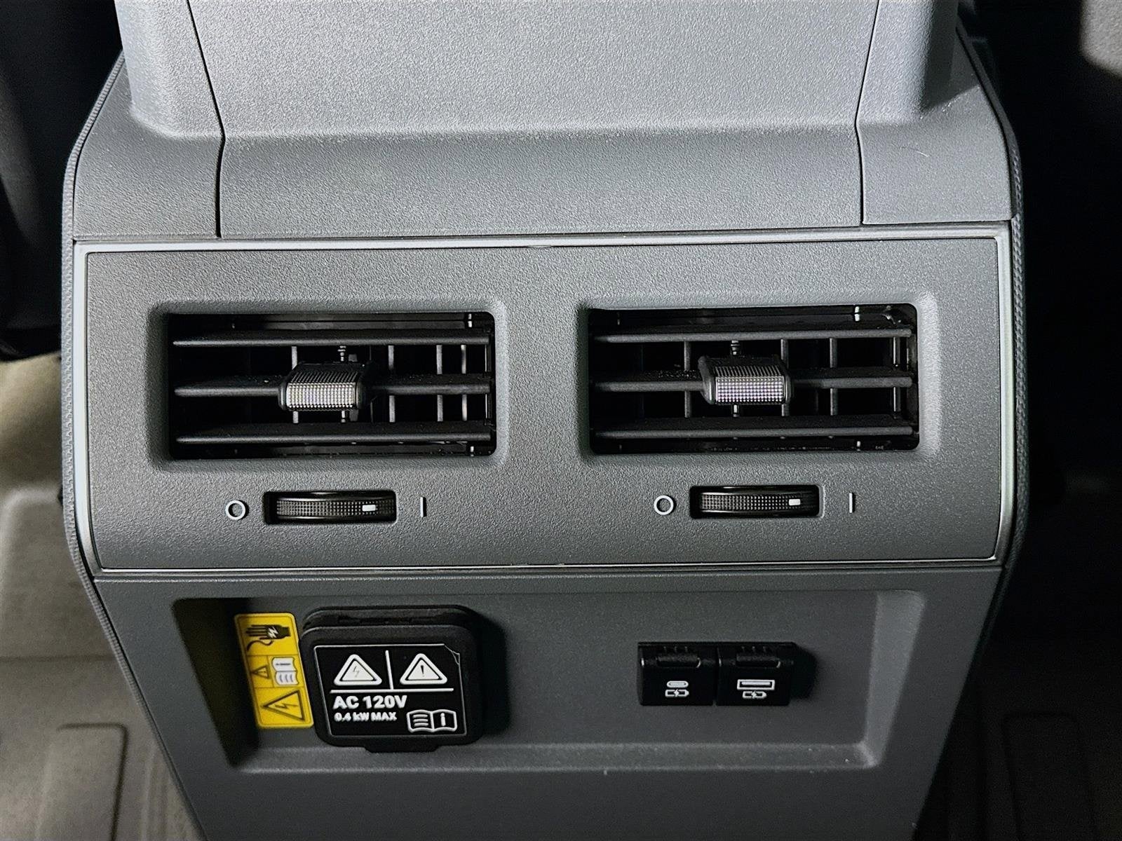 2024 INEOS Grenadier Station Wagon Trialmaster Edition