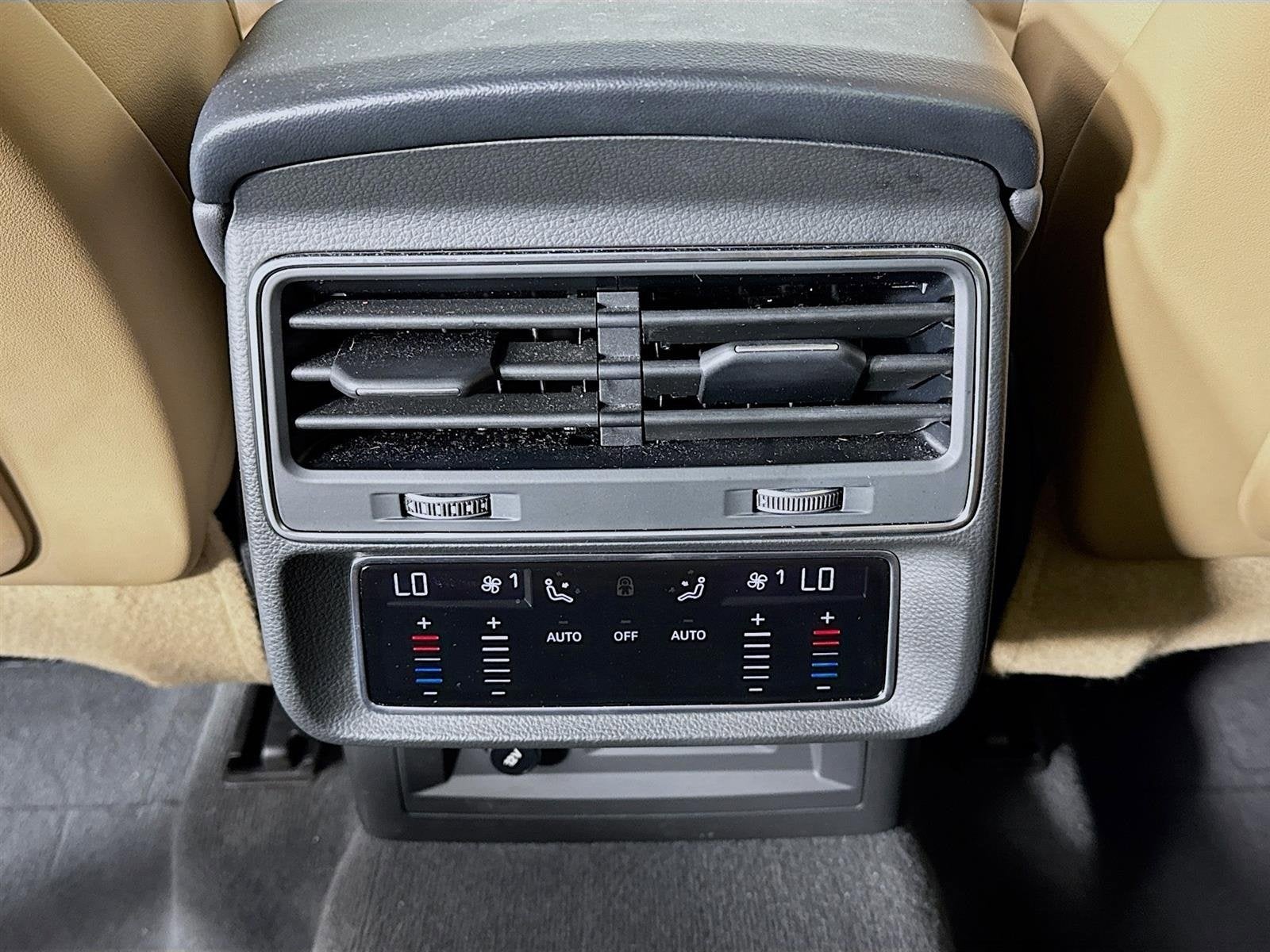 2023 Audi Q8 Premium Plus